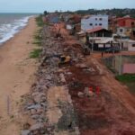 Urbanização da orla da praia Lagoa Funda é iniciada em